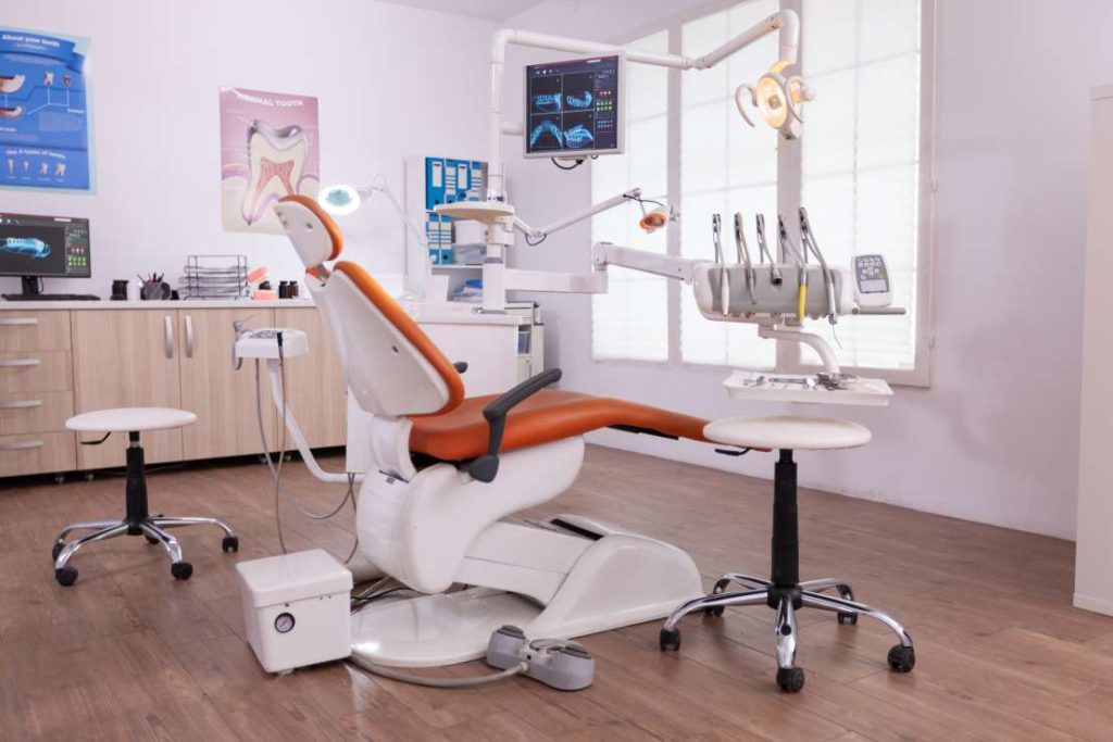 dental-office-dental-intruments-dental-chair-with no dental assistant
